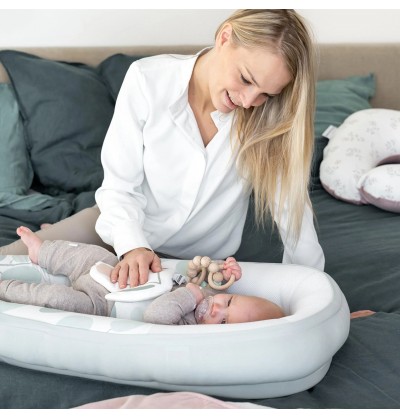 Réducteur de lit et oreiller bébé